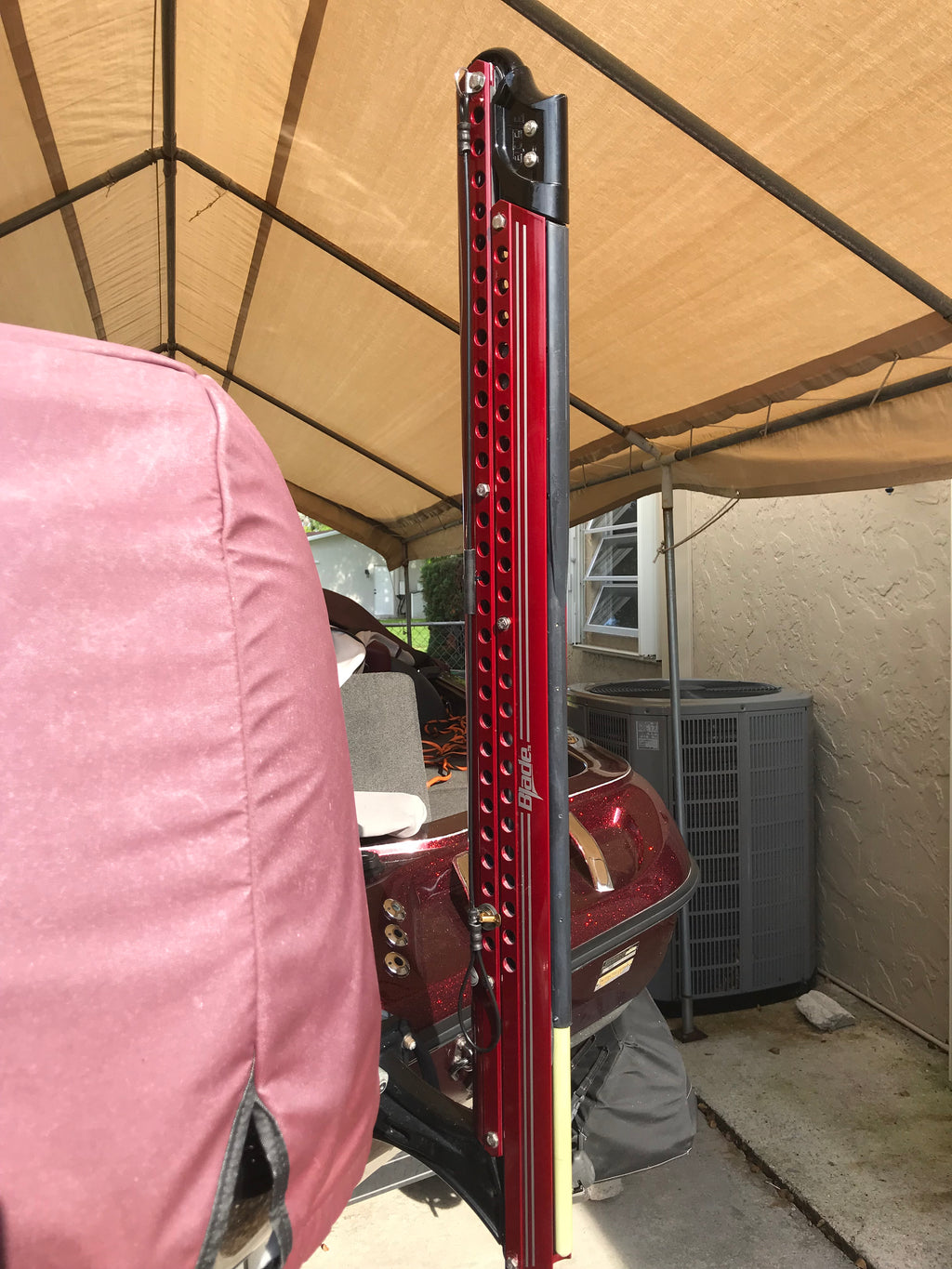 SEAL Shallow-Water Emergency Assisted Lift